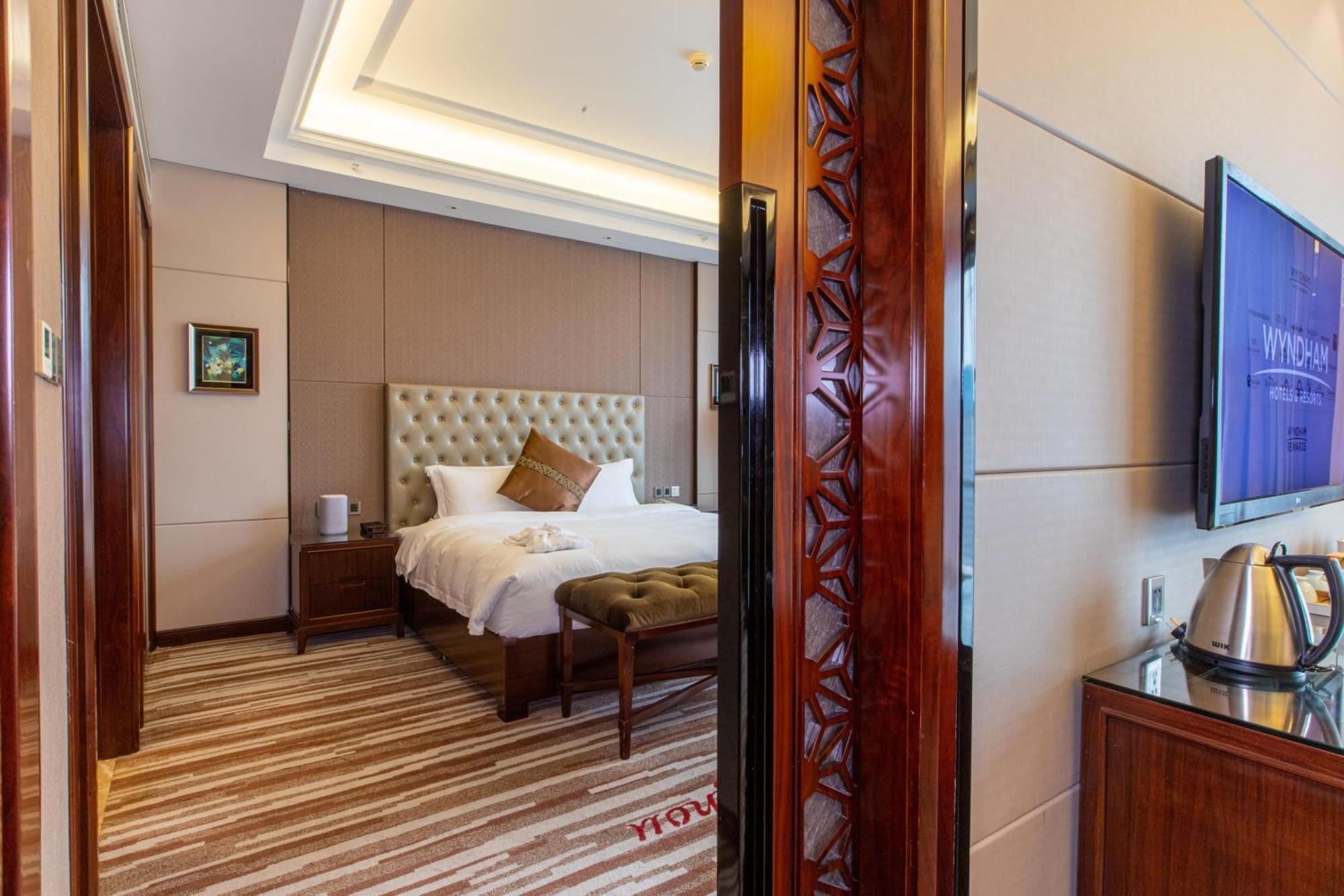 Hotel Wyndham Grand Plaza Royale Chenzhou Exterior foto